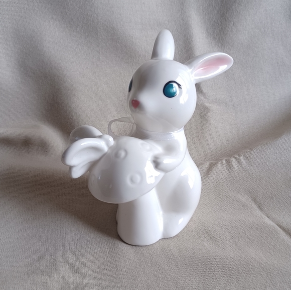Spritz Ceramic Easter Bunny - Picture 2 of 12